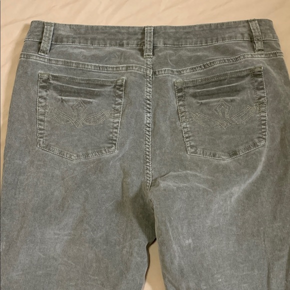 Squeeze Olive Corduroy Jeans - Picture 6 of 8